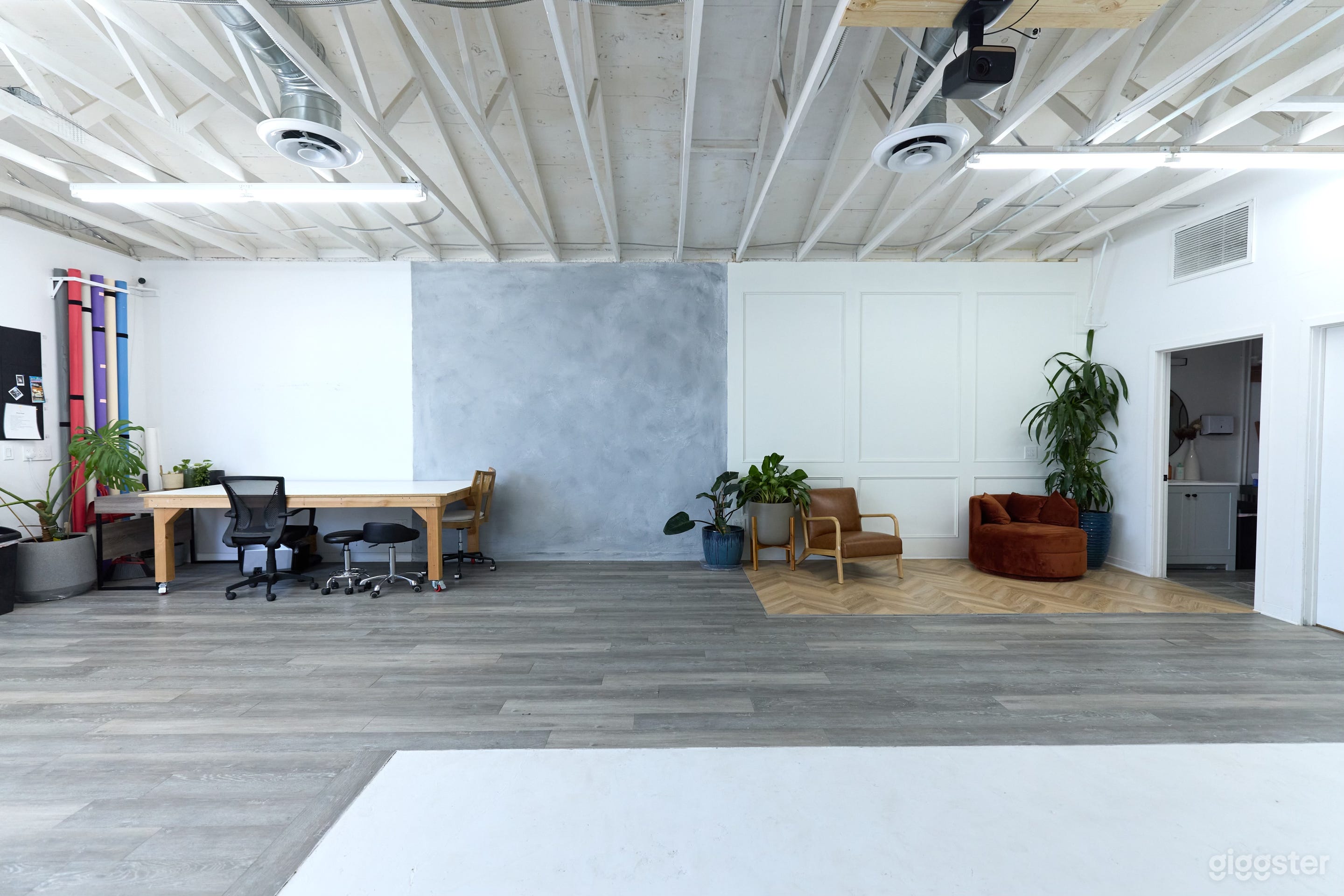 Industrial Cyc wall studio Photo 2