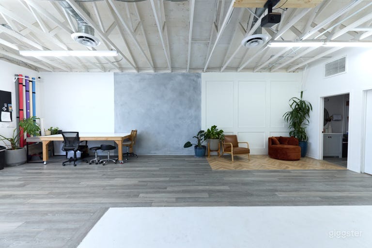  Industrial Cyc wall studio 