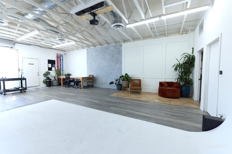  Industrial Cyc wall studio 