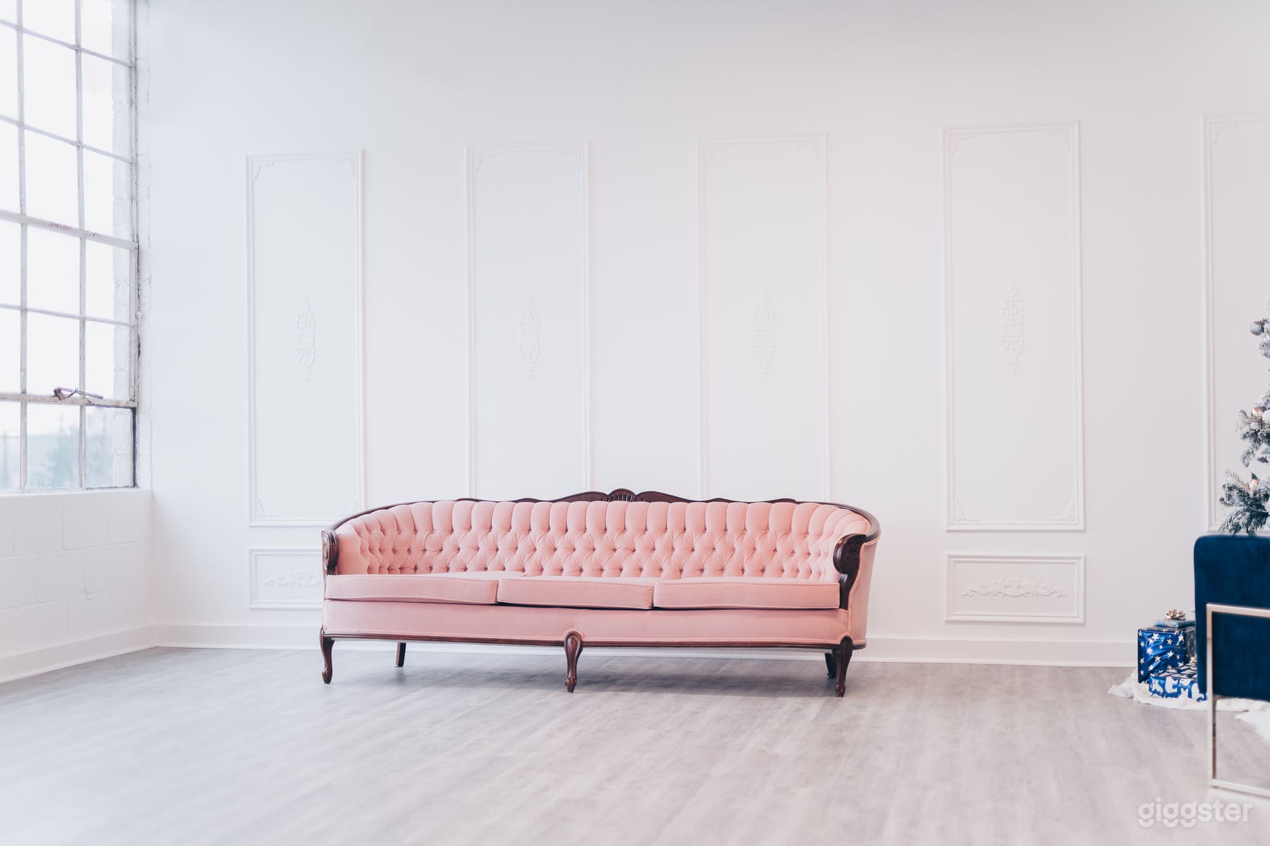 The Luna Studios: Natural Light Studio for Rent in Toronto
