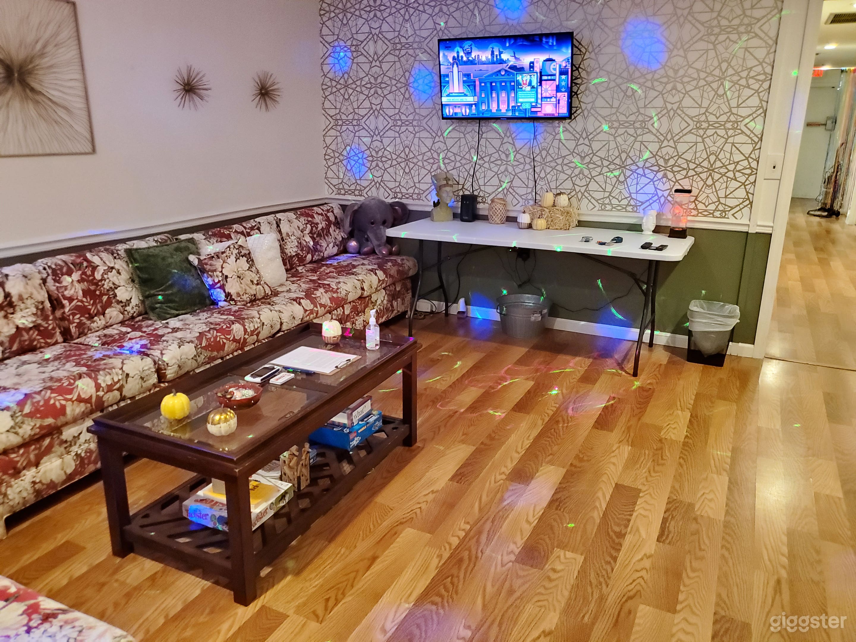 Party / Meeting Space 4