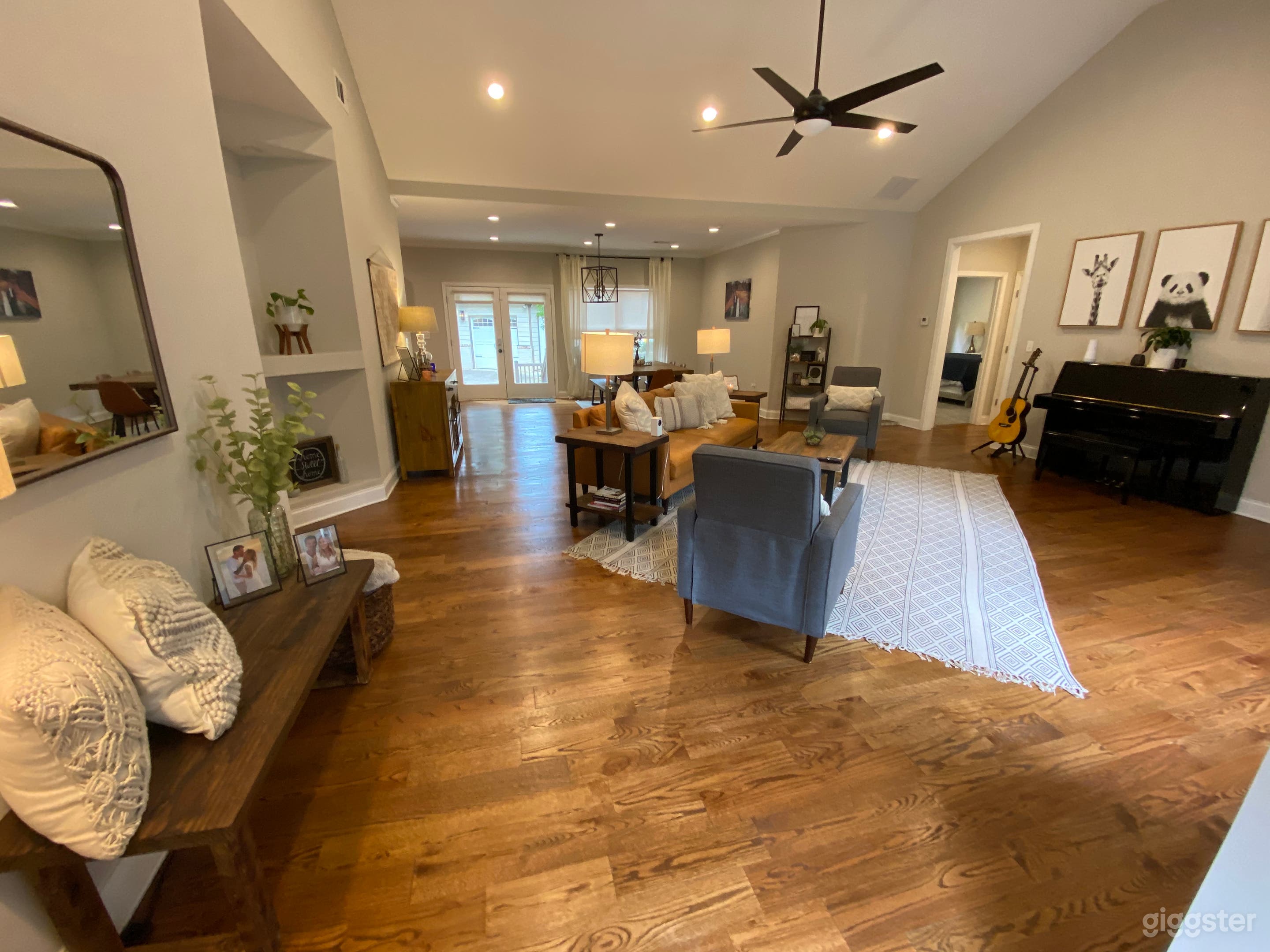 New 3b/3b Ranch style home on 1 acre with Studio  Photo 4