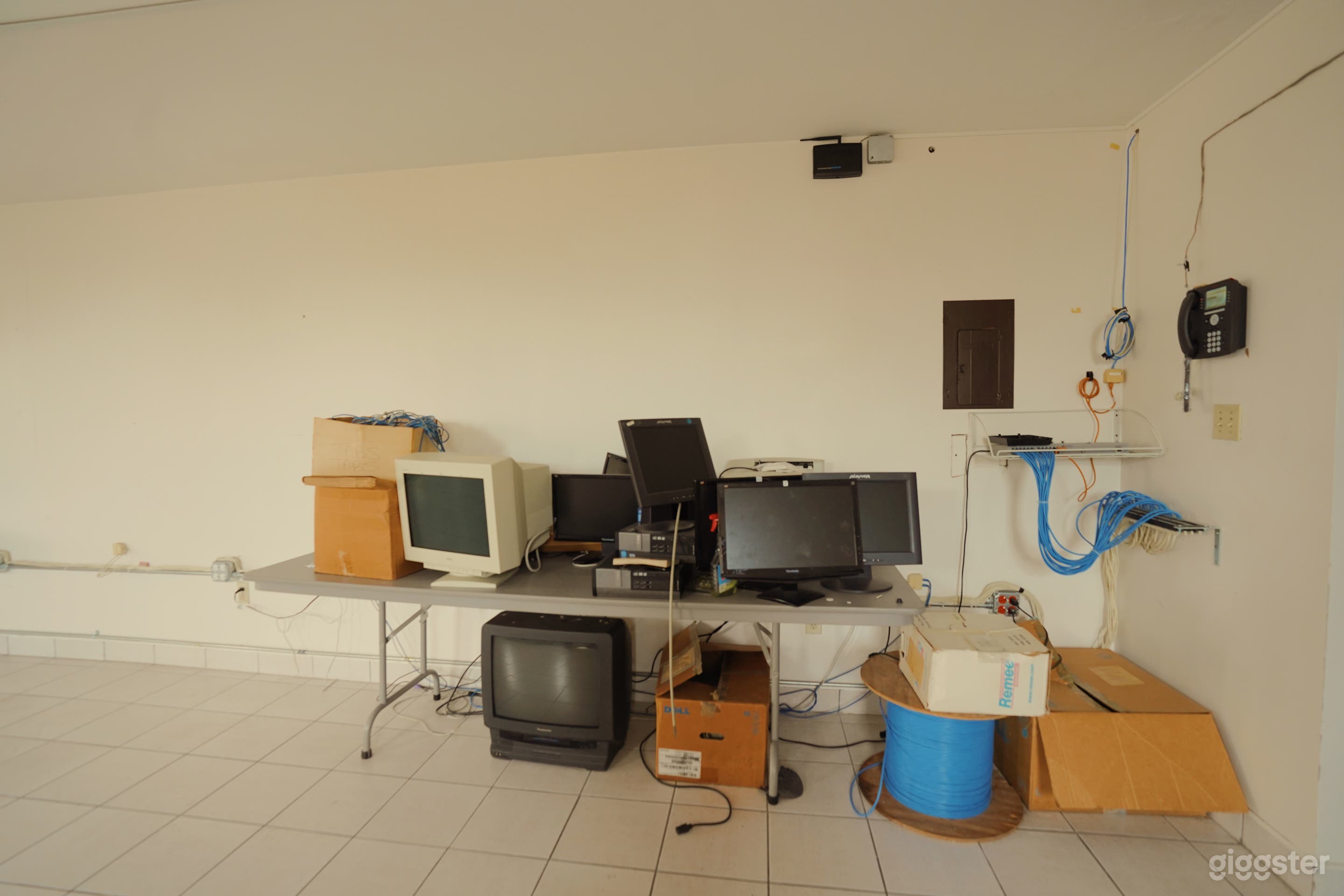 Vintage Bed-Stuy Space w/ Offices, Classrooms Photo 3