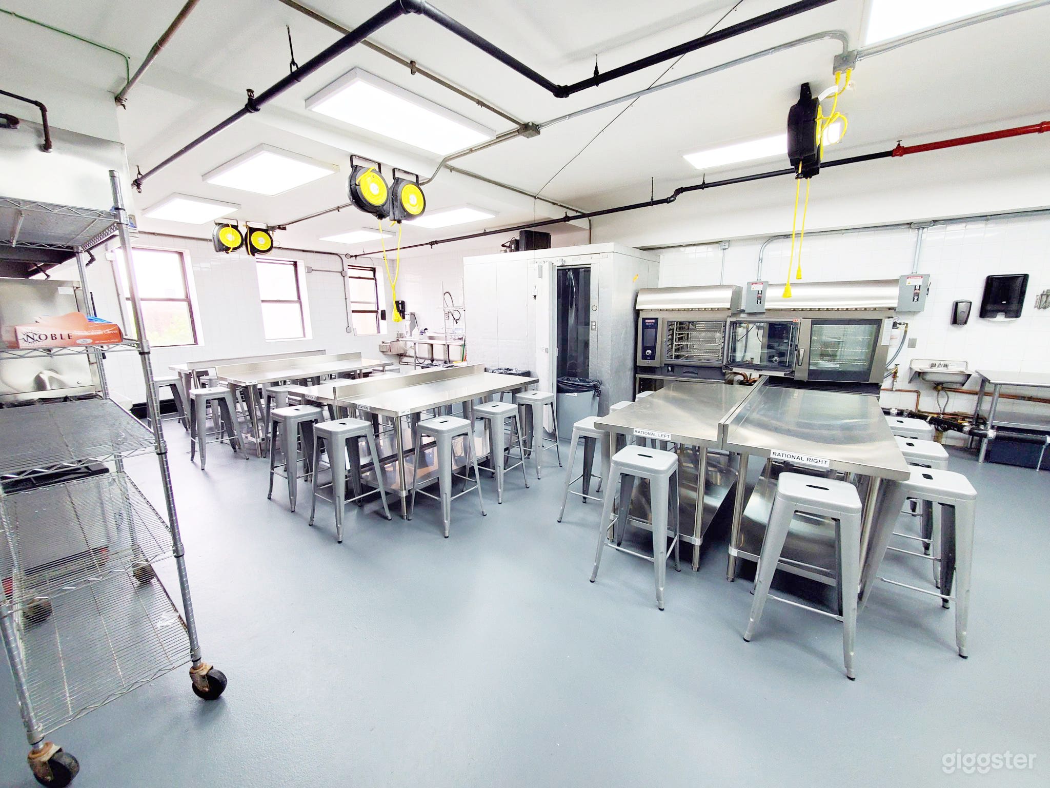 E.terra Kitchen Photo 1