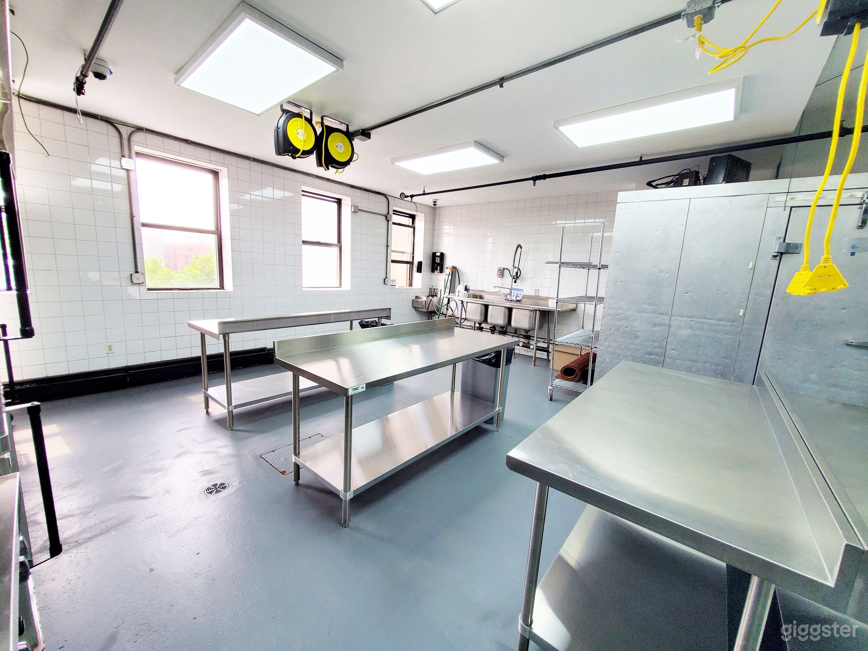 E.terra Kitchen Photo 2