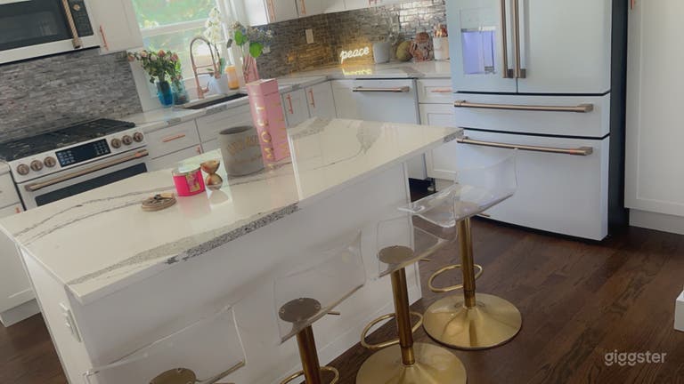  Casa de lujo lista para contenido con estética chic 