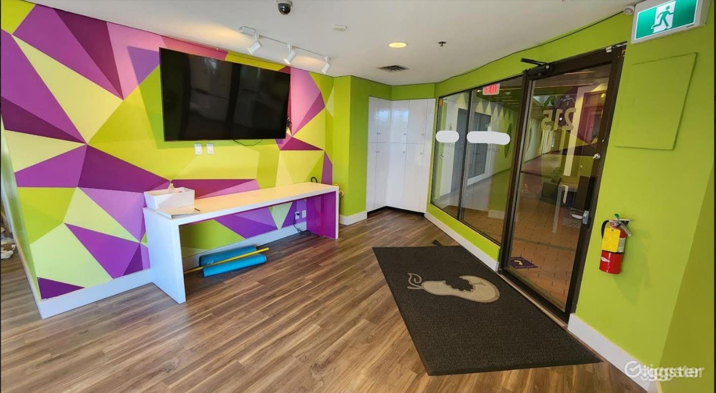 The Reception Area Photo 2