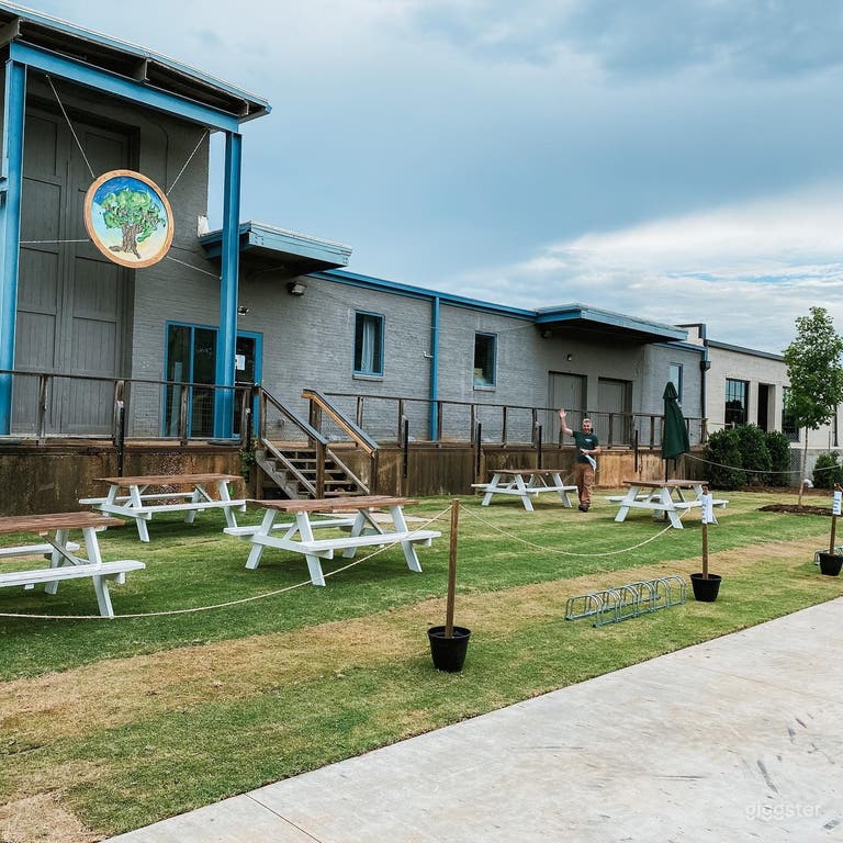  Outdoor Patio in Greenville 