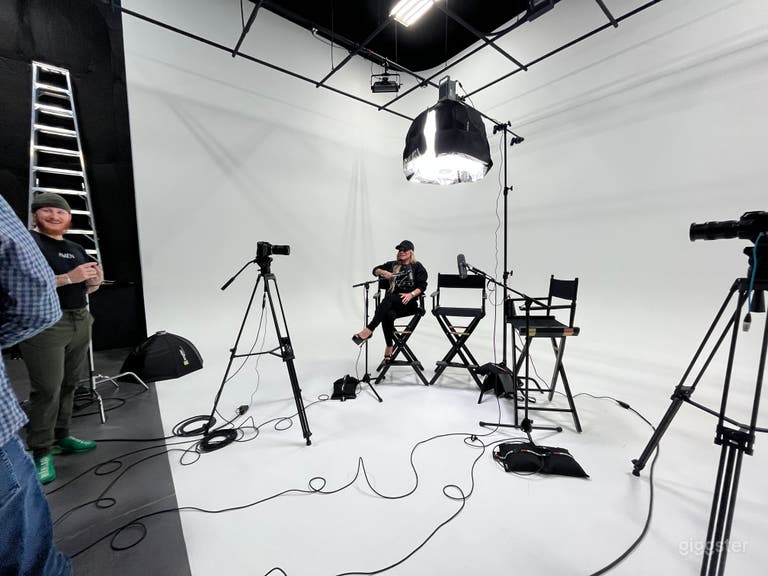  Studio 1 podcast set 