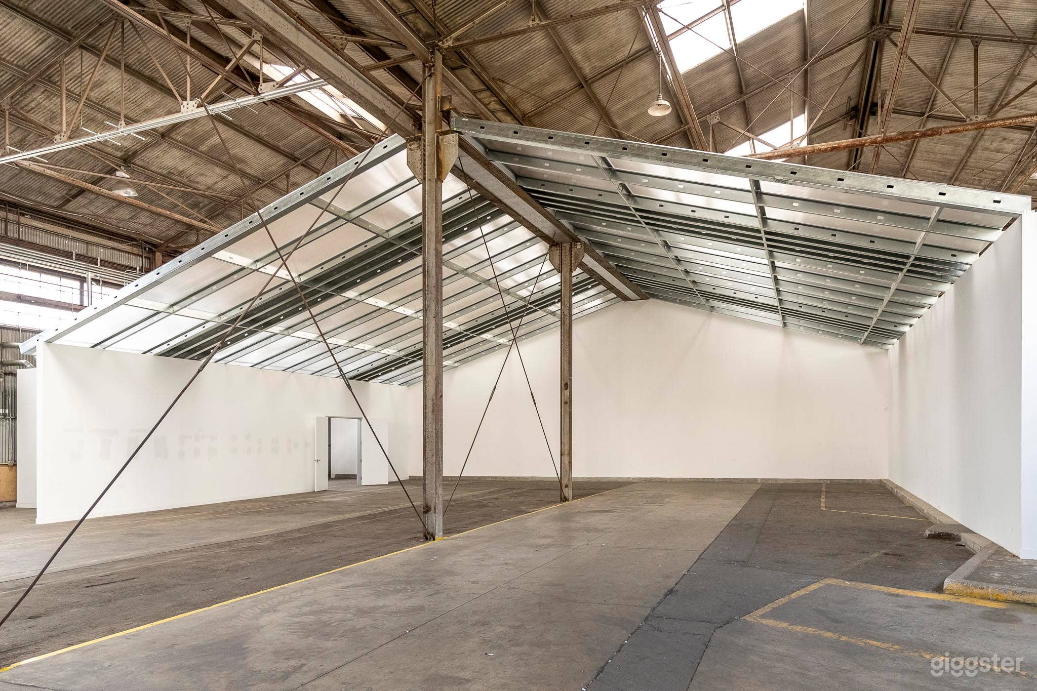 #40,053 Warehouse Los Angeles Photo 3