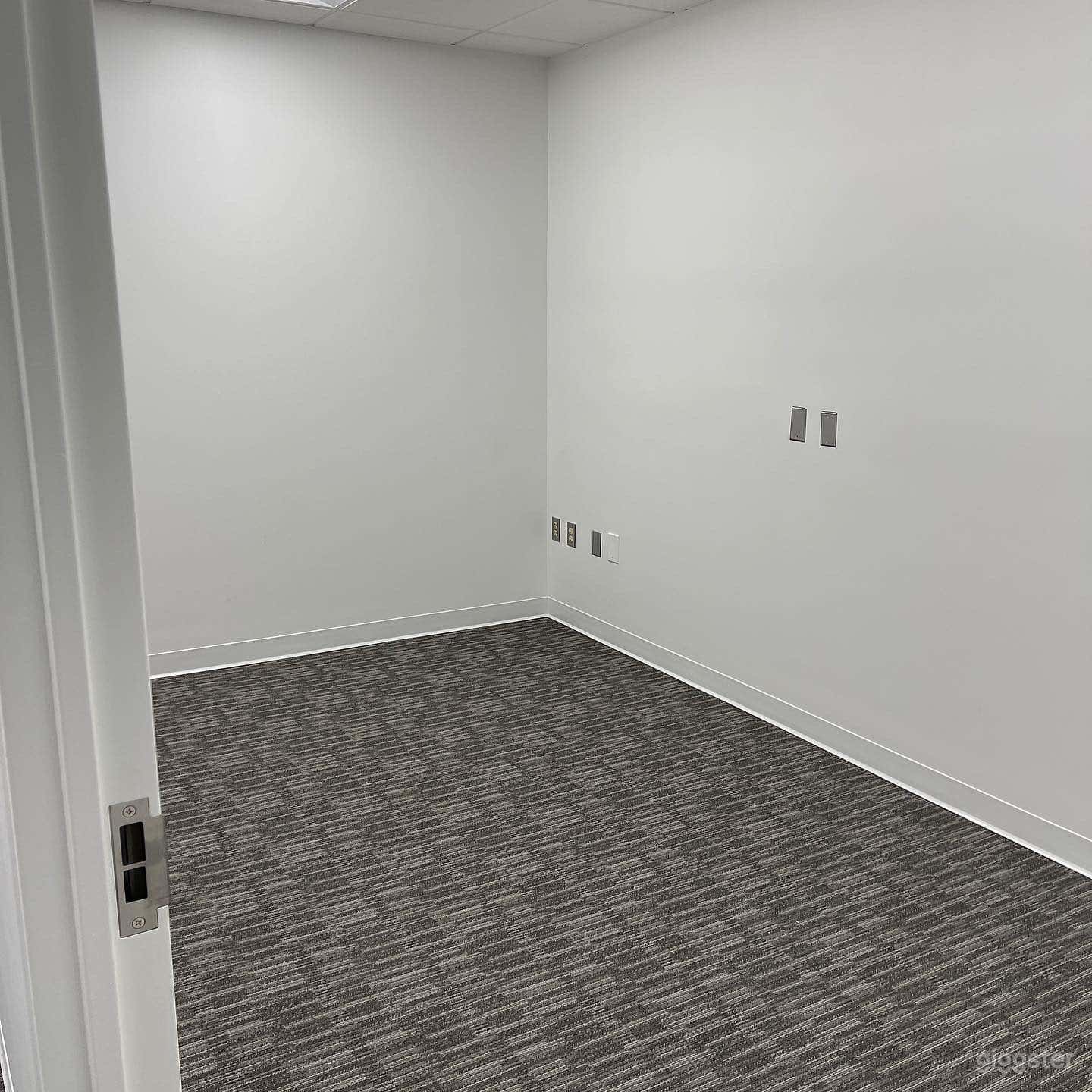 Fully Equipped Conference Room Photo 2