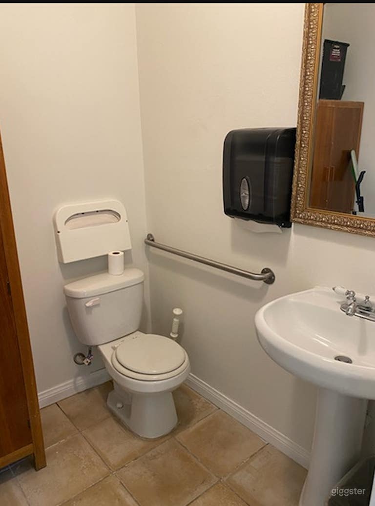  Espace de bureau privé de 525 pieds carrés 