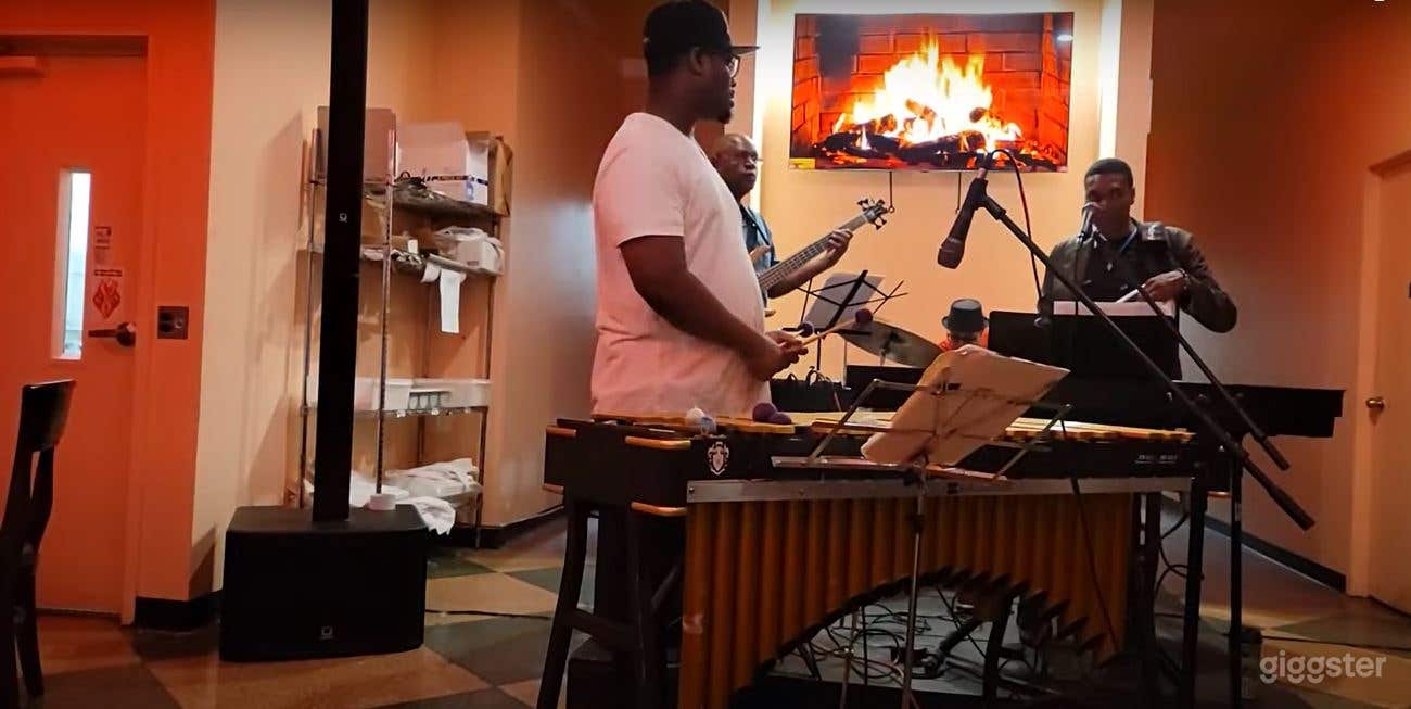 Restaurant with Live Music and Supper Club in Brooklyn (Buyout) Photo 4