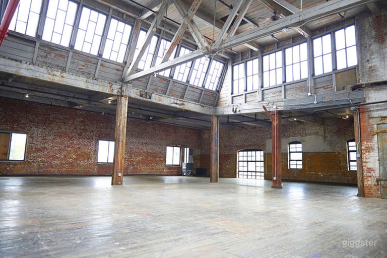   Shapira's Urban Loft 