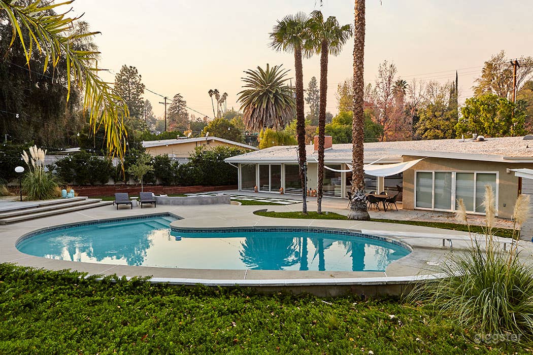 Beautiful Mid Century Modern West Valley Photo 2