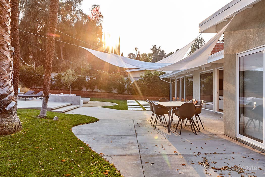 Beautiful Mid Century Modern West Valley Photo 3