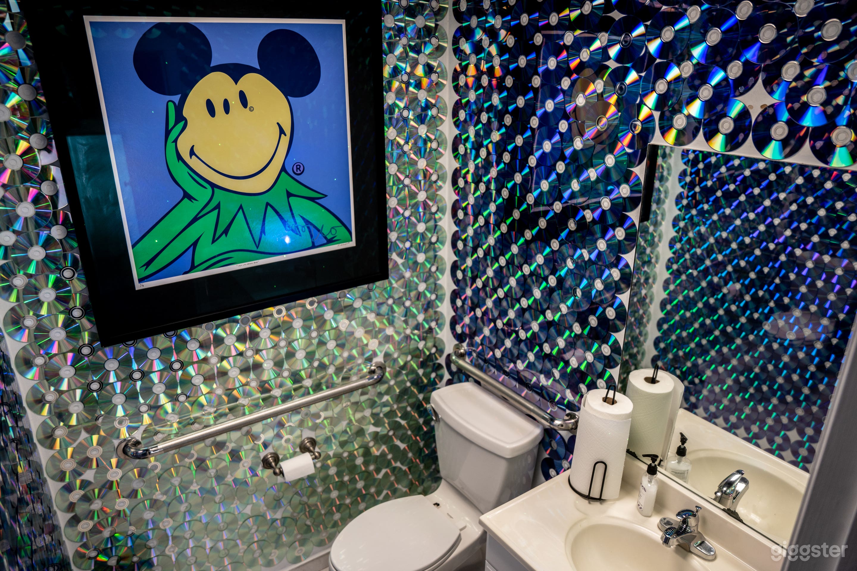 Studio Bathroom 1