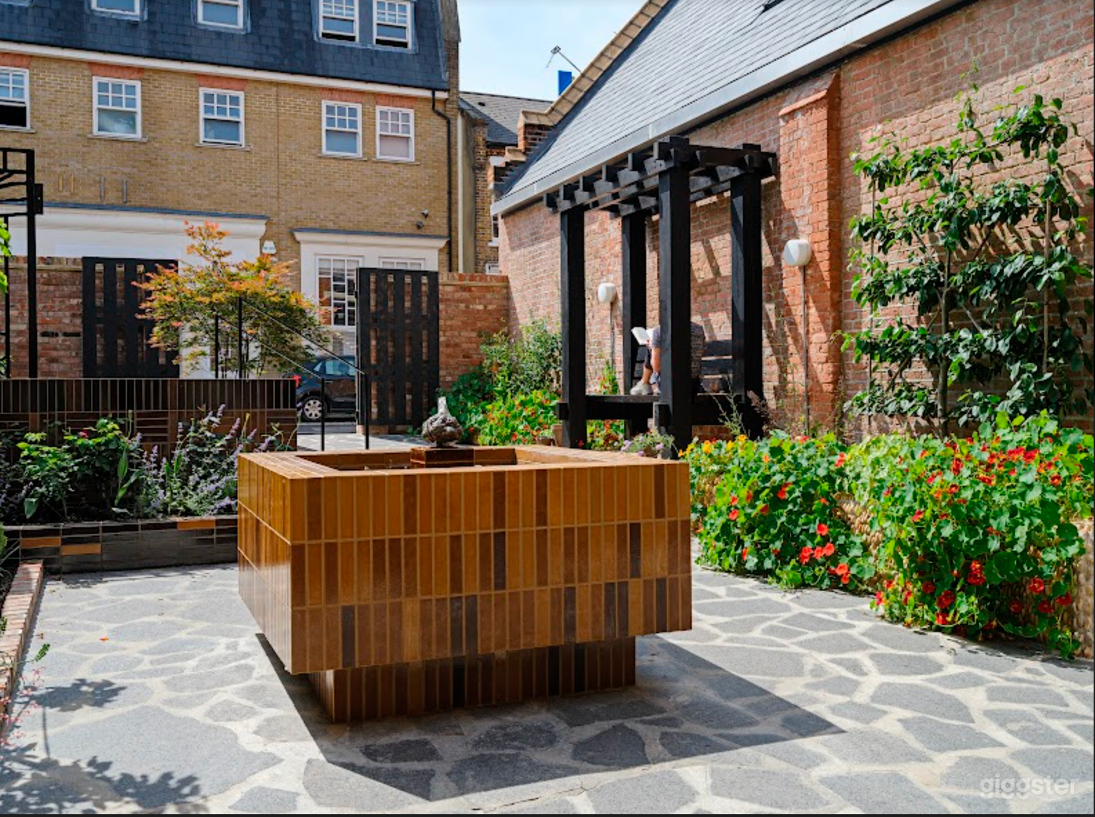 Anthea Hamilton&amp;#x27;s The Garden - artist commissioned public garden 