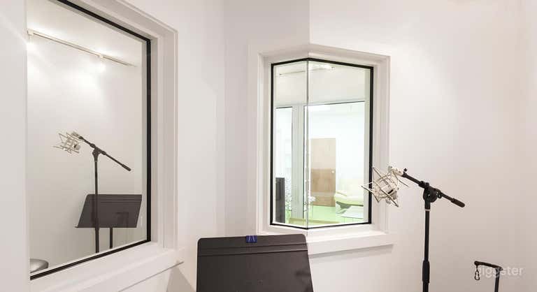  Audio Recording Studio/Booth 