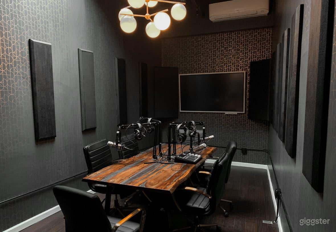 Large Podcast A in Brooklyn Photo 1