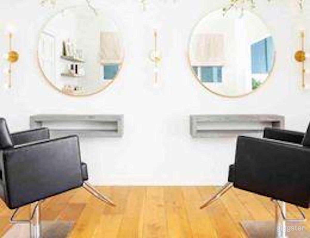 Stylish Neighborhood Salon Chic, Cozy, &amp; Intimate Photo 3