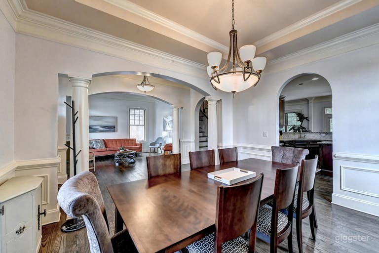  Newly Renovated Stunning Home 