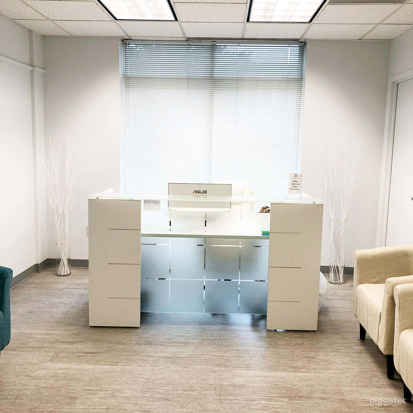 Modern Conference Room Photo 1