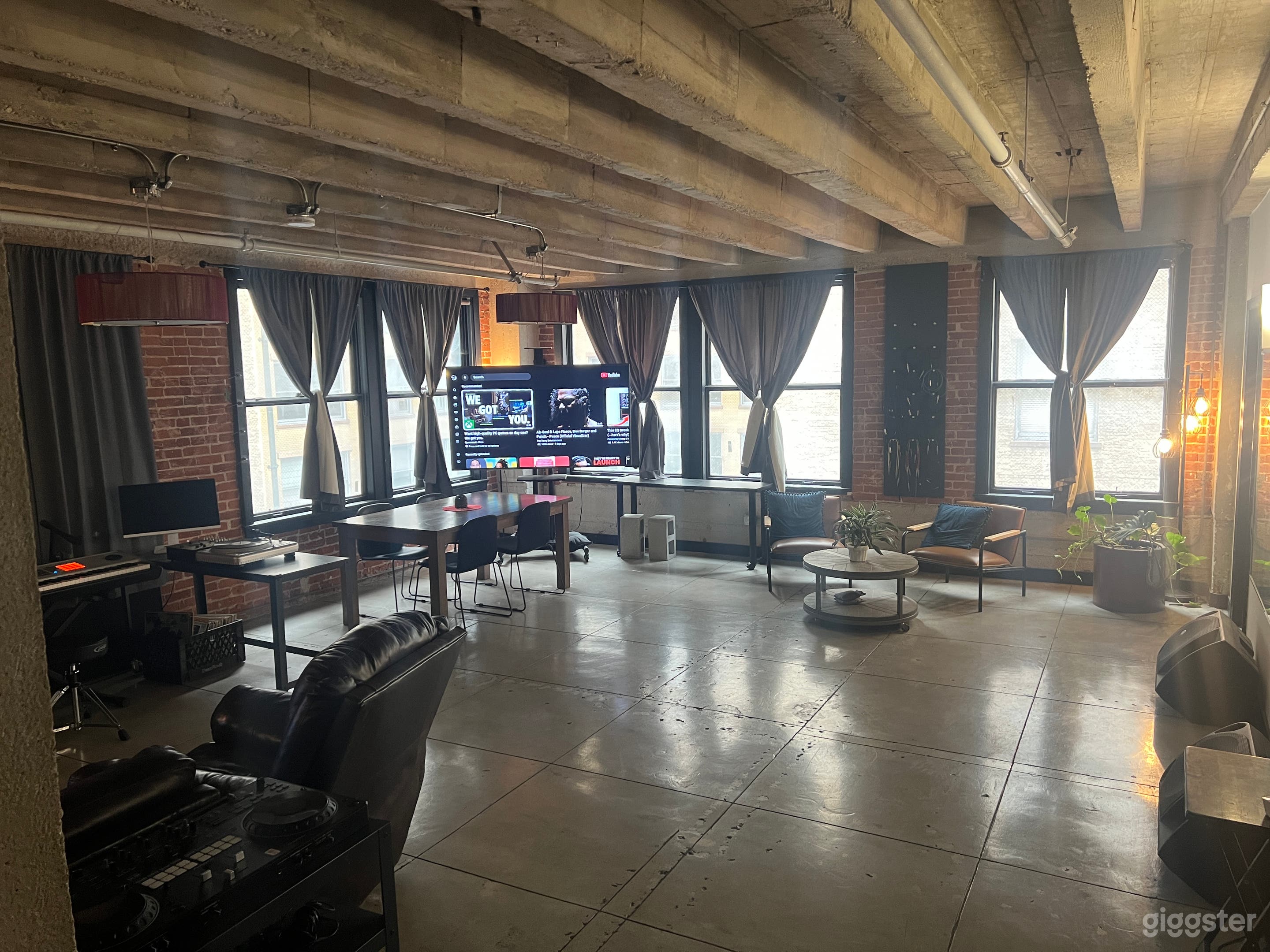 OPEN LOFT RECORDING, PHOTOGRAPHY, &amp; DANCE STUDIO  Photo 2