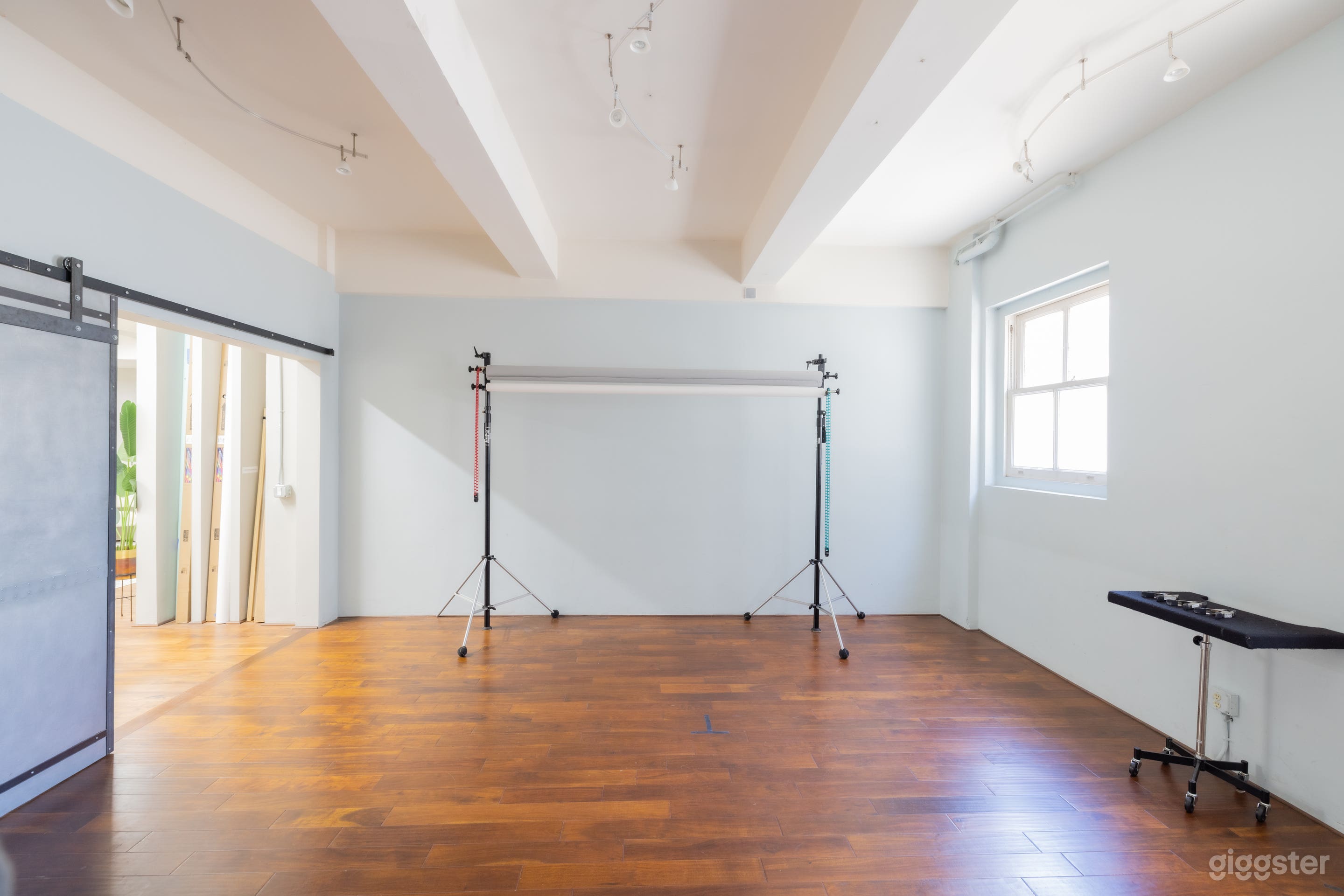 Studio 2 | Private Photo Studio Photo 4