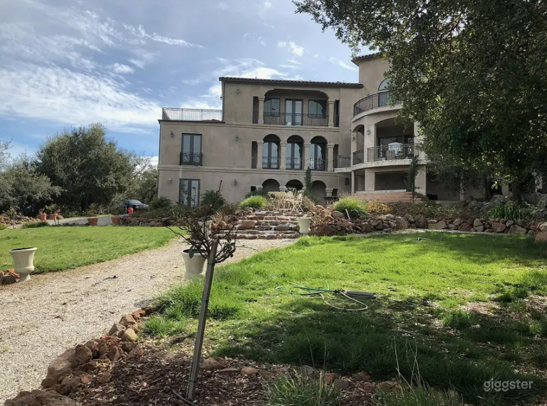  Garden and Mansion Wedding Venue in Temecula 