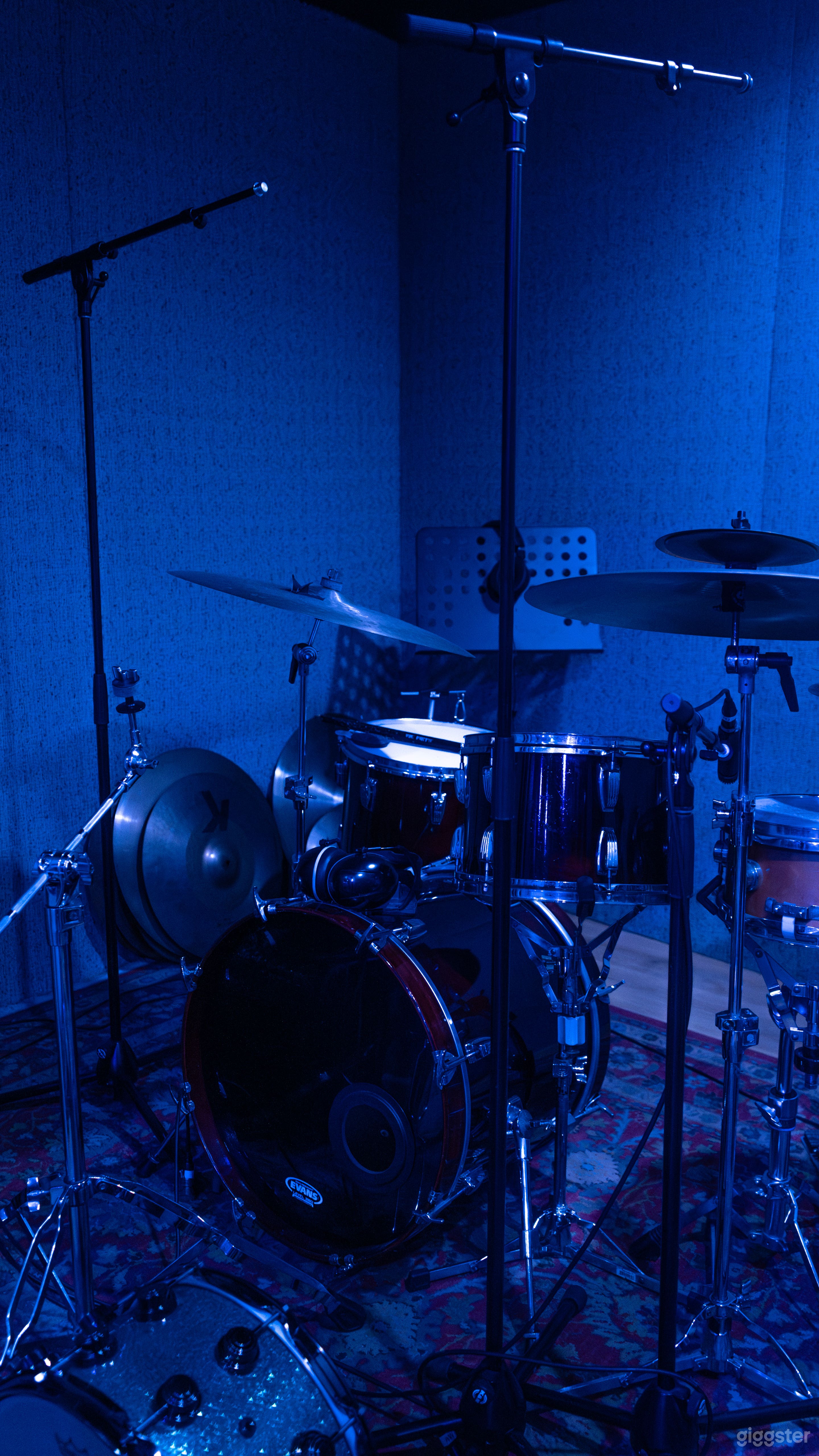 Superb Rehearsal Room By The Recording Club  Photo 1