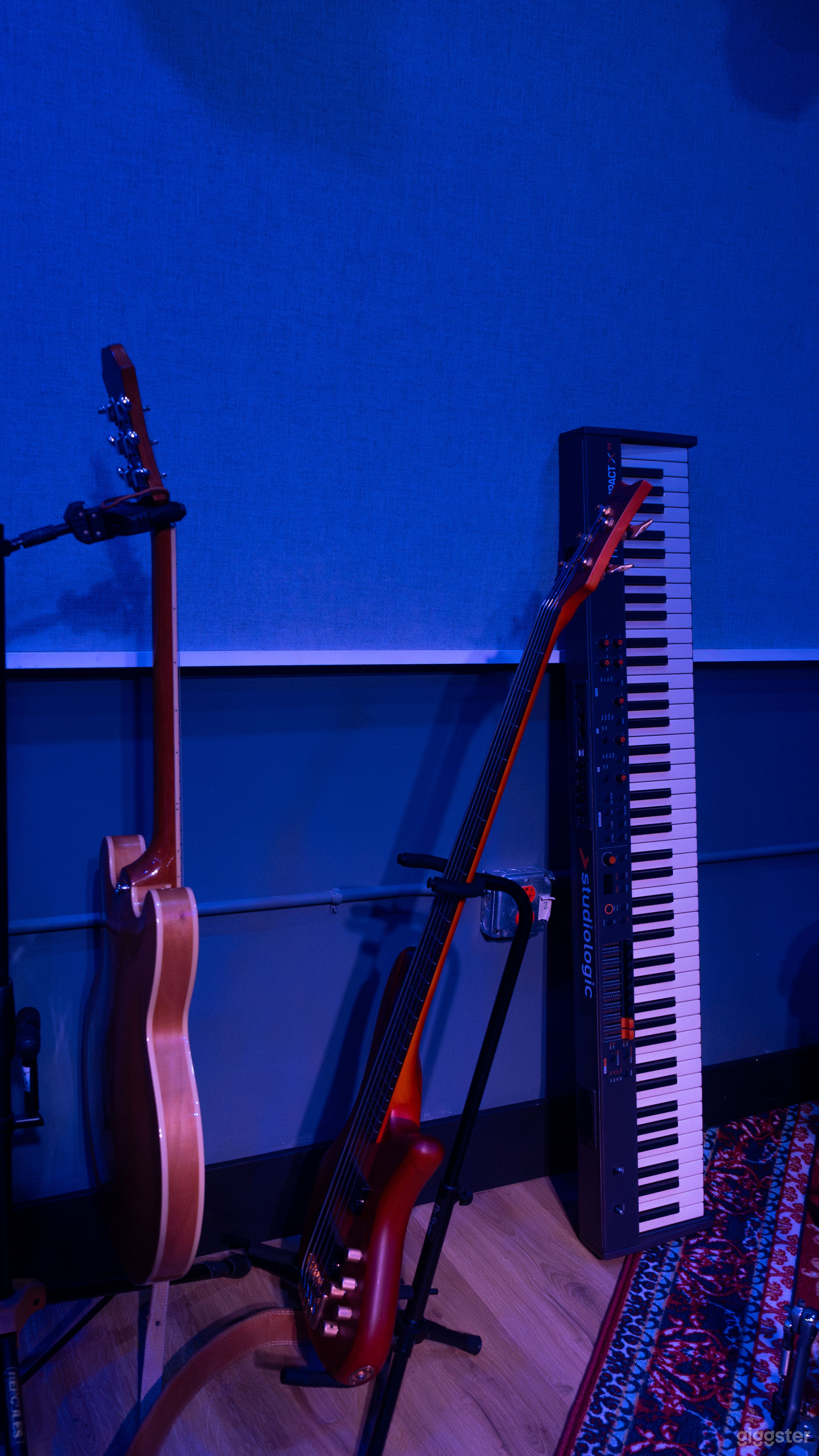 Superb Rehearsal Room By The Recording Club  Photo 2