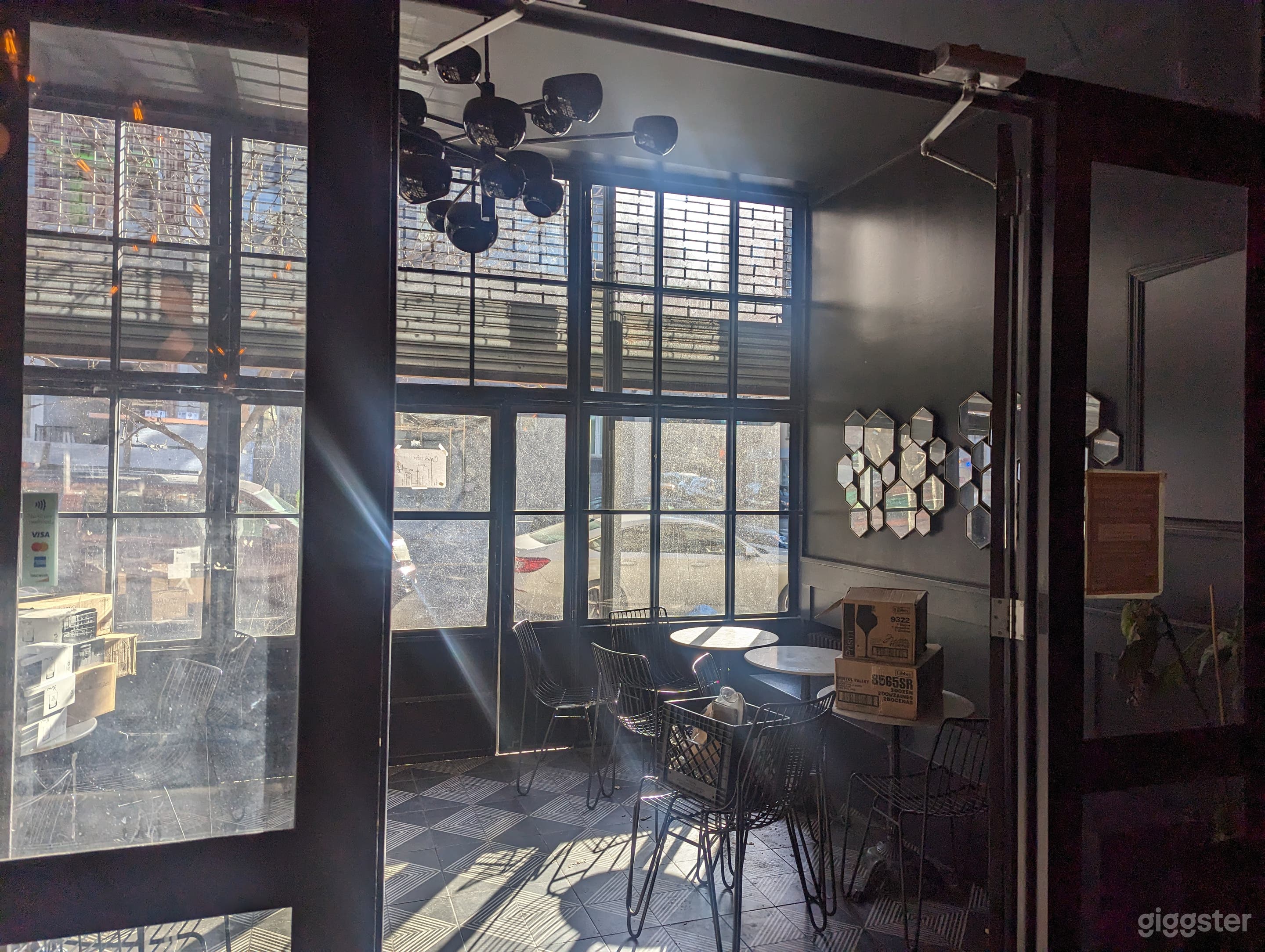 Cool Vacant Bar for Film/Video/Meetings  Photo 1