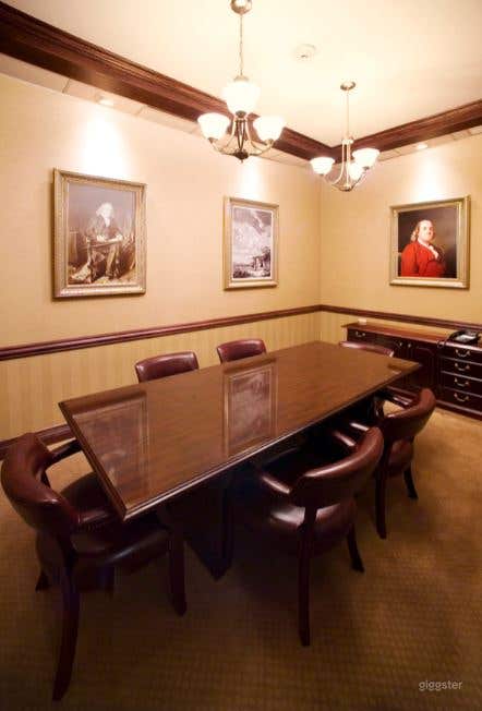 Upscale Meeting and Conference Room for 6 People Photo 1