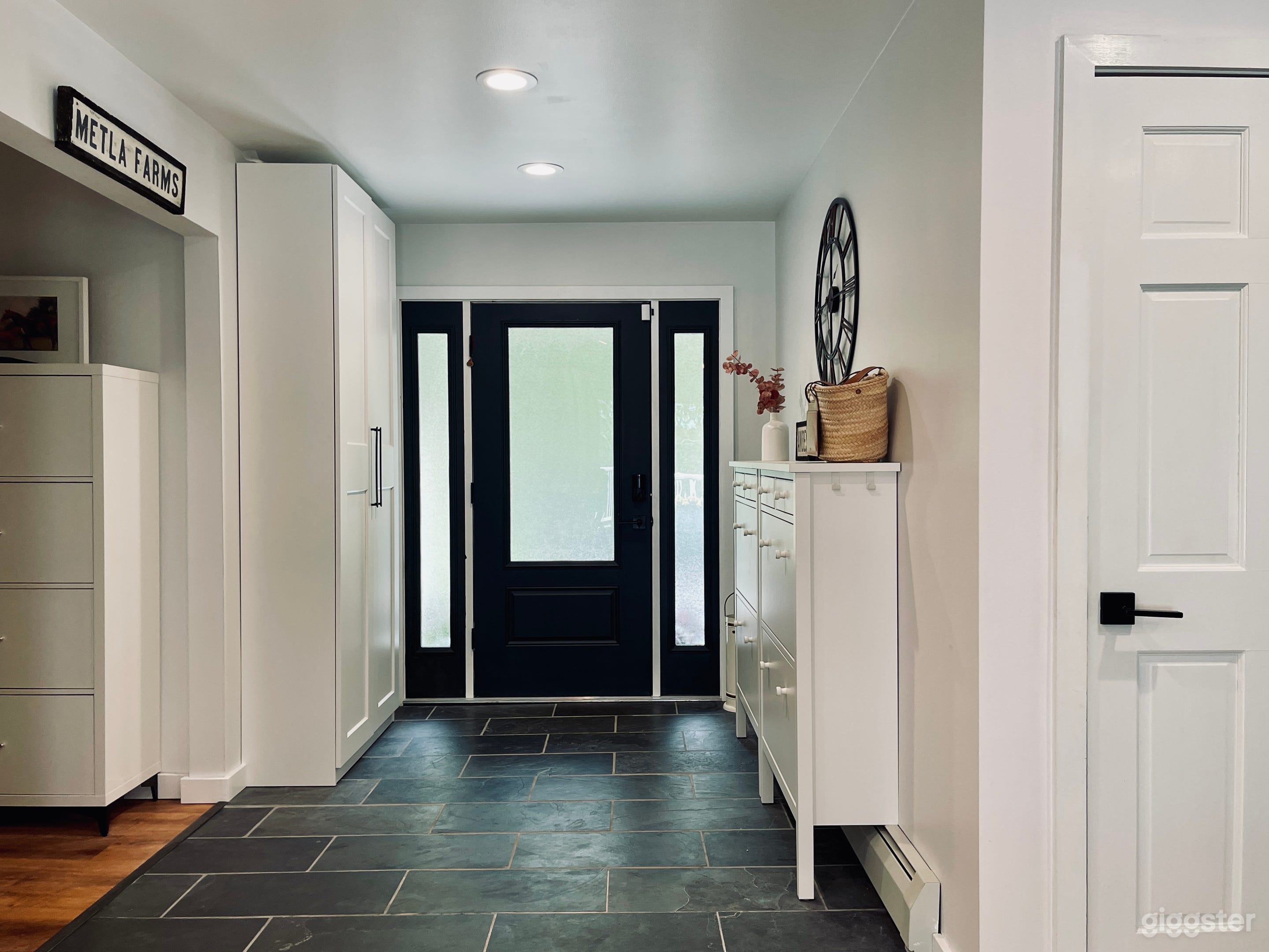 Modern Rustic Mountain House and Horse Farm Photo 2