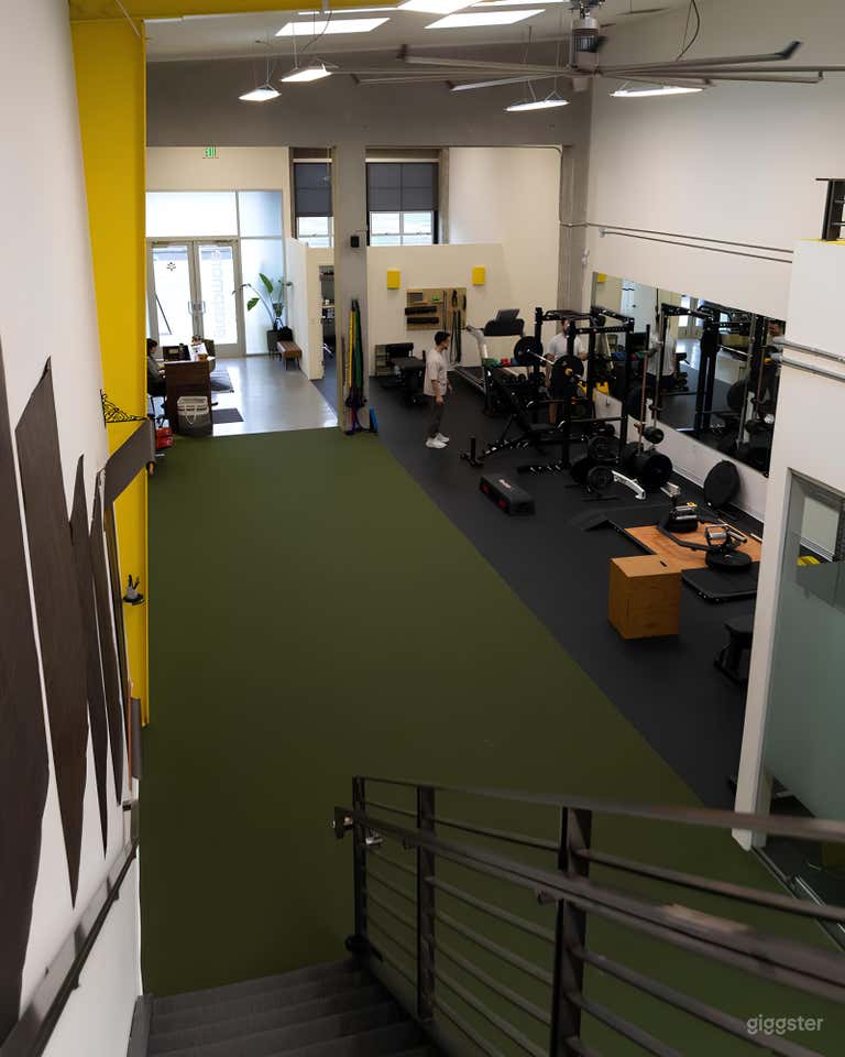  Spacious Industrial Loft Boutique Gym with Natural Light 