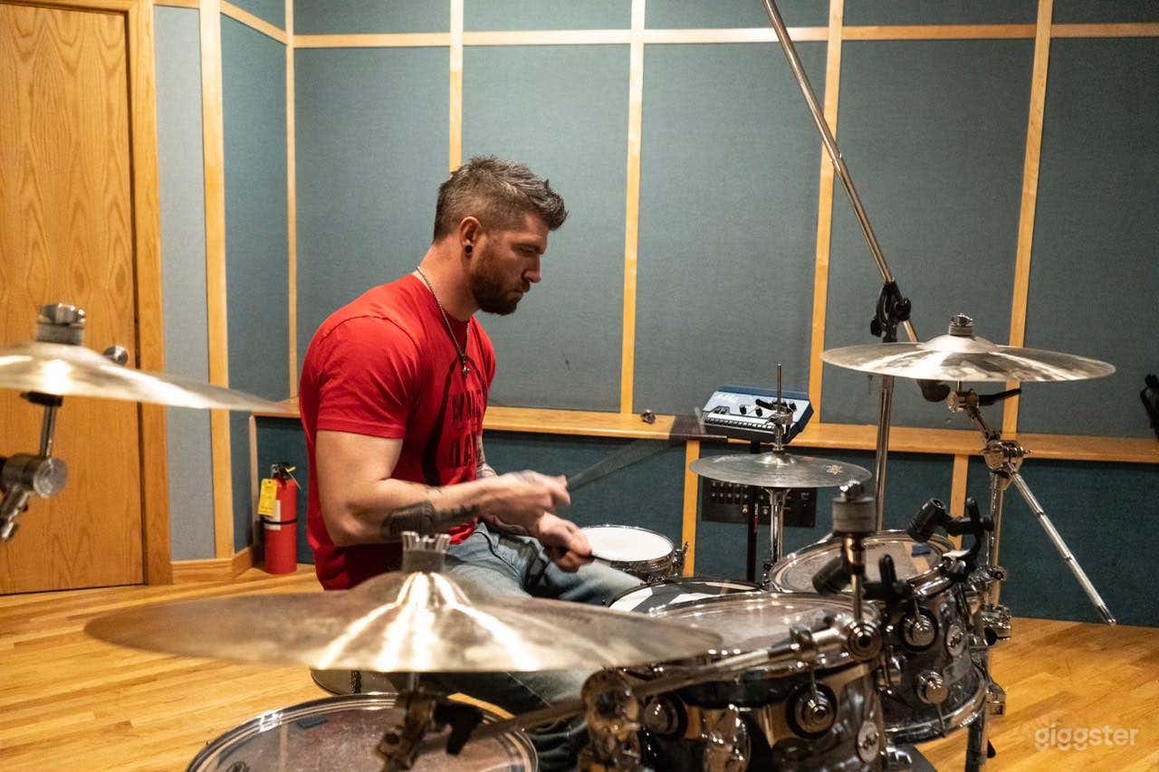 Studio A-Massive,State of the Art Recording Studio Photo 4