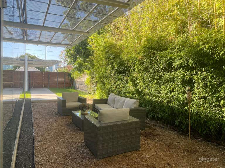  Outdoor patio (furniture can be removed). 