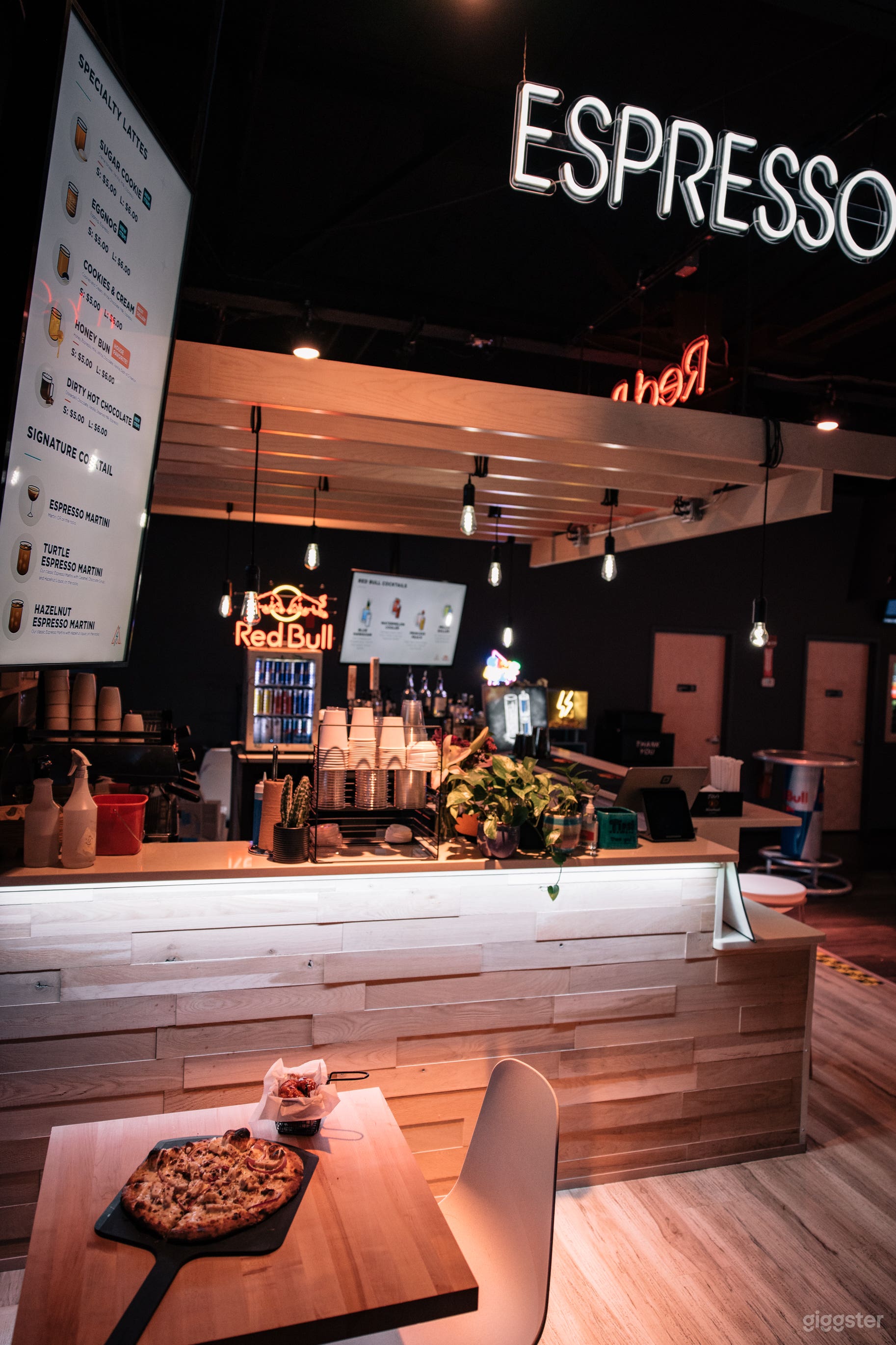 Versatile, Modern, Urban Event Space Photo 4