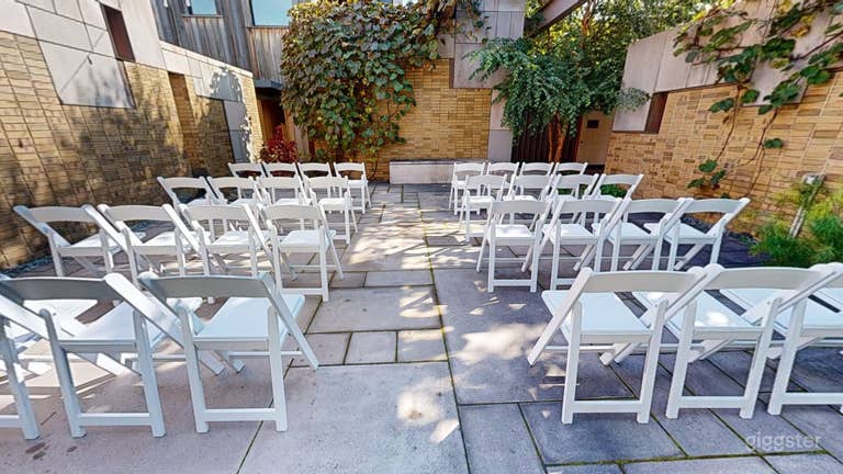  Garden set up for a wedding reception 