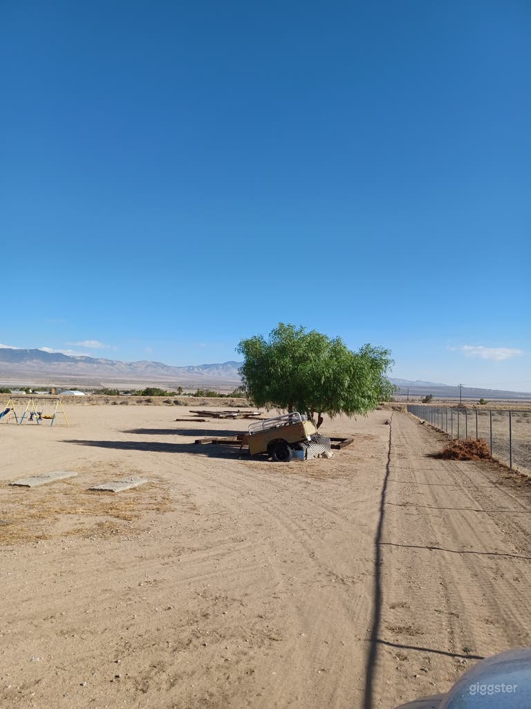  Casa de Rancho con Vista a la Montaña 