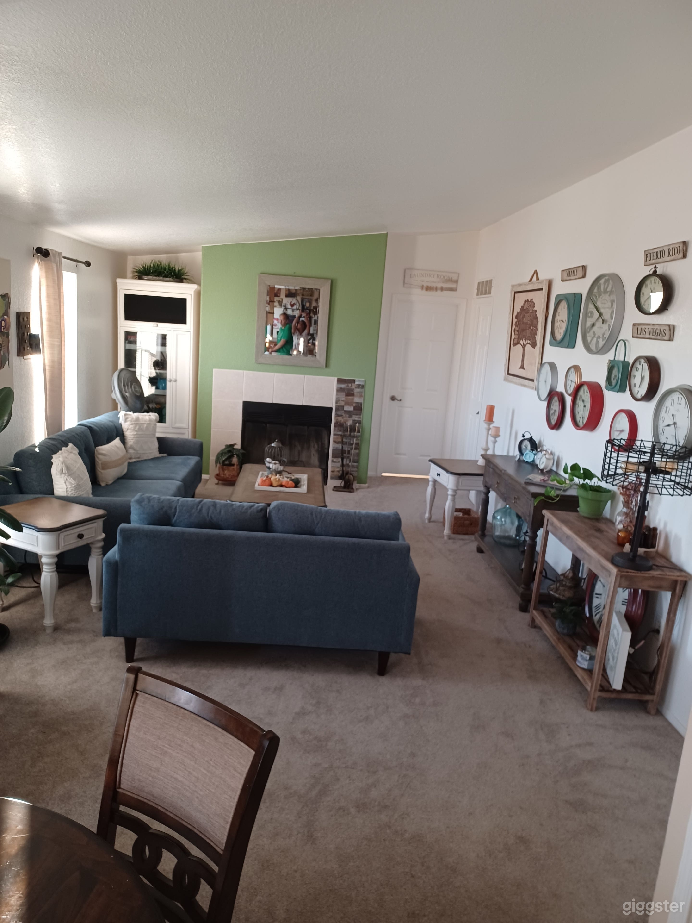 Ranch Home w Mountain Views Photo 3