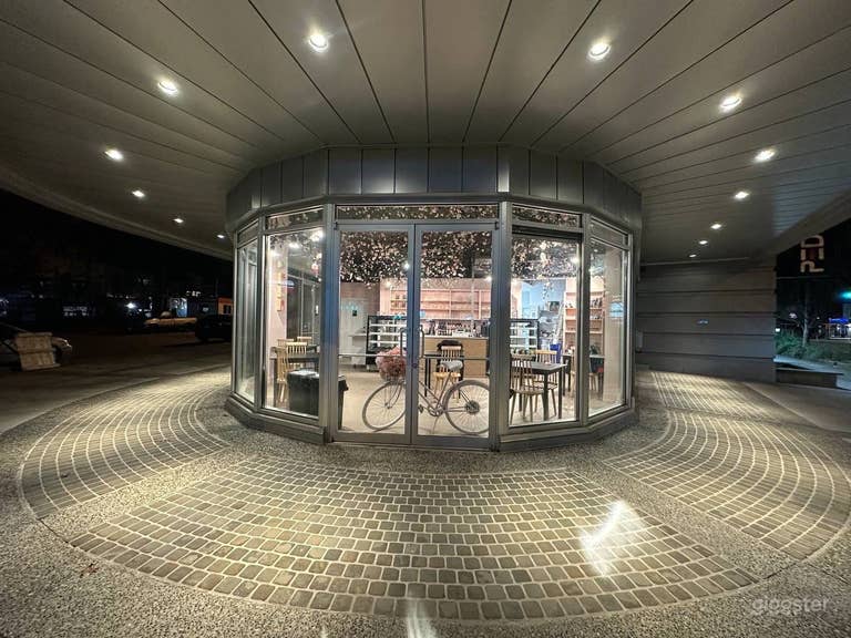  Unique Filming Location-Elegant Cafe in North Van 