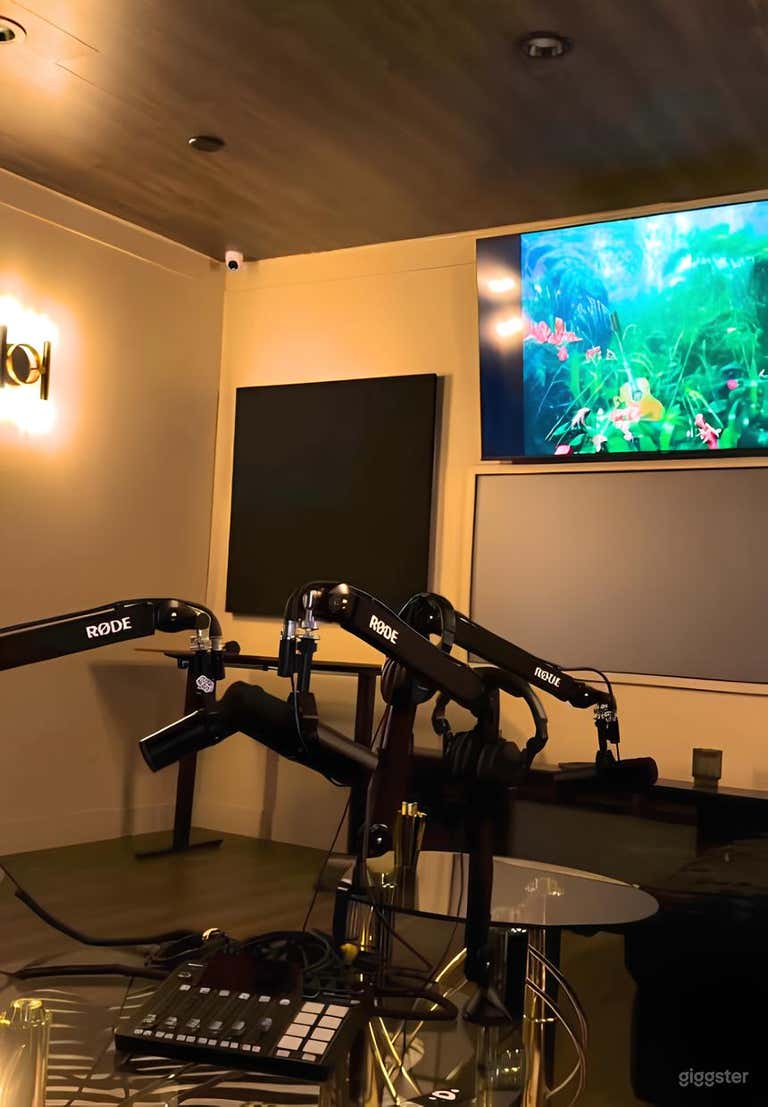  Chill + Chat - The Coziest Podcast Space In Vegas 