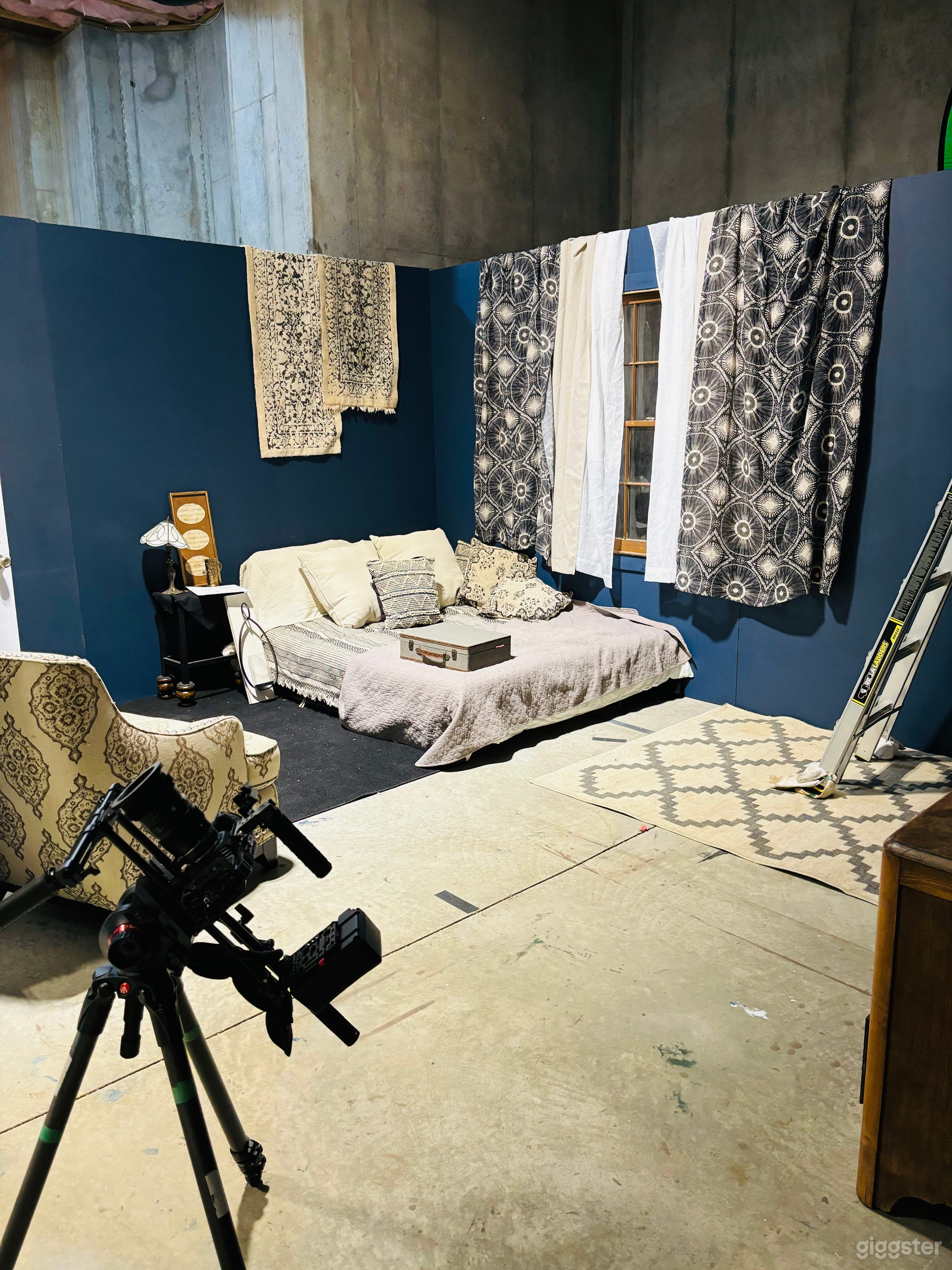 Film Production Indoor Studio Photo 2