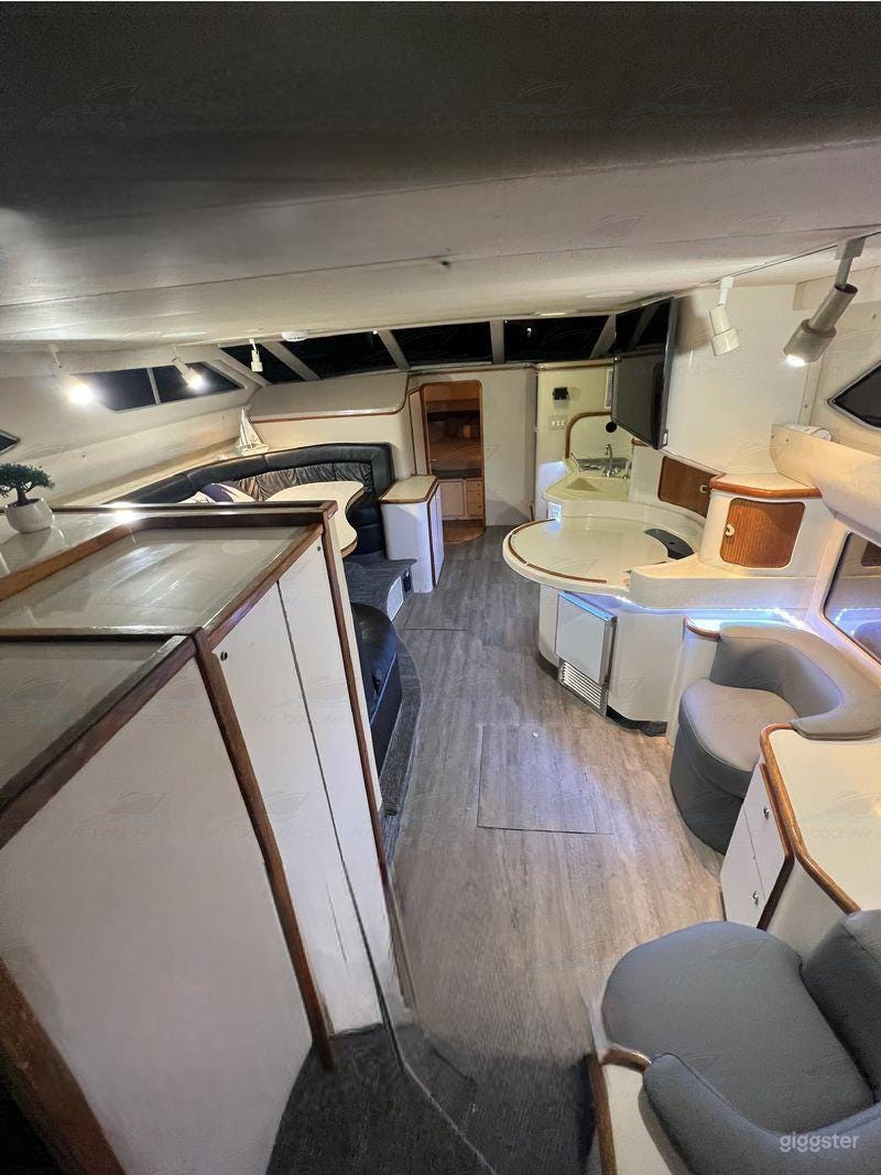 50' SEARAY Yacht Photo 3