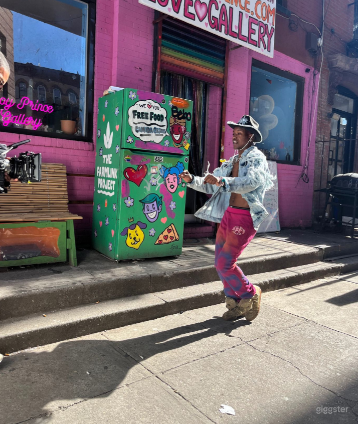 Colorful Bushwick Store Photo 1