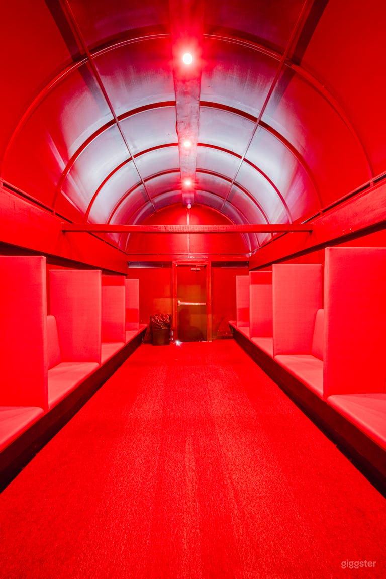  NEON DREAMS AT THE HOLIDAY ESCAPE 