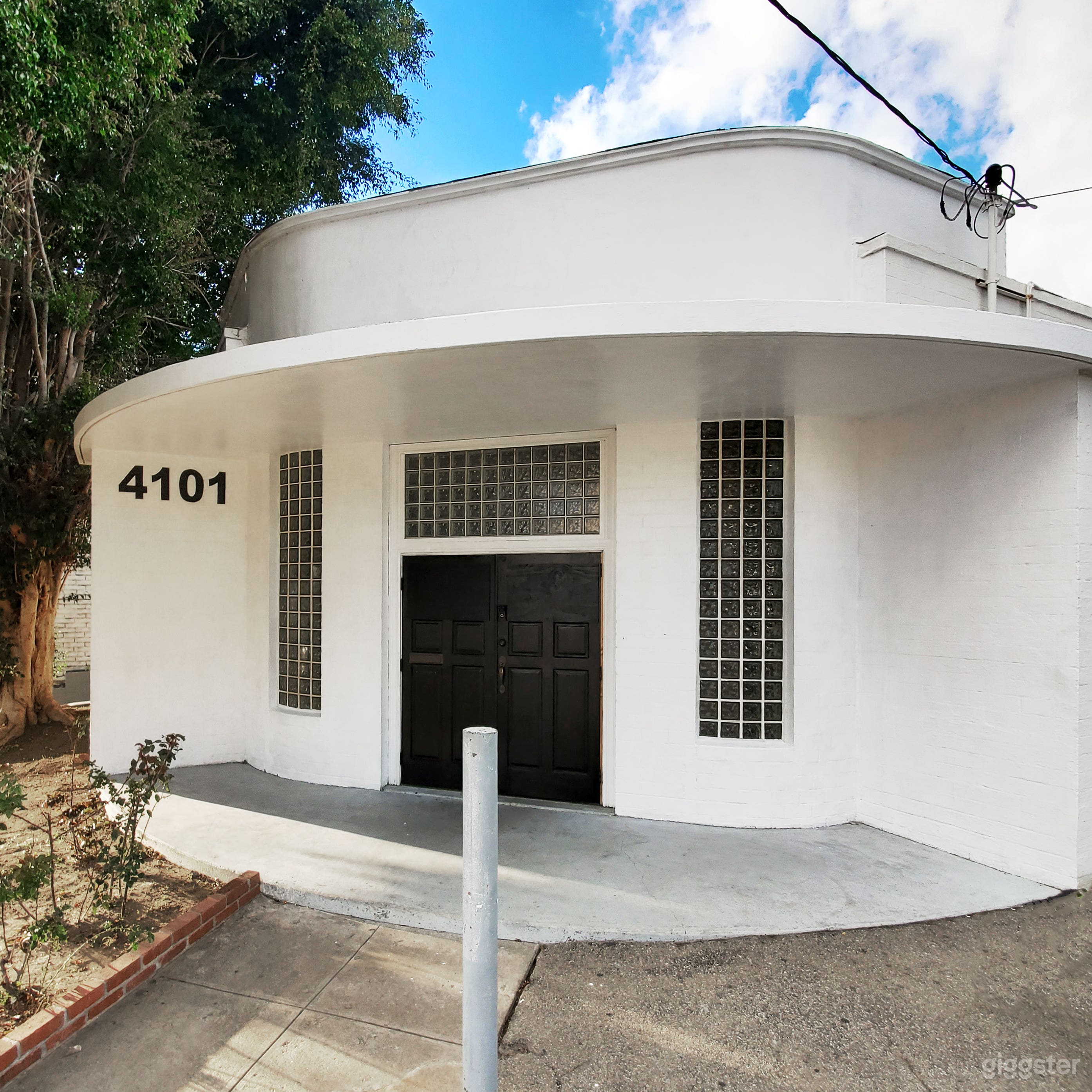 Spacious cyc wall studio near Silver Lake  Photo 4