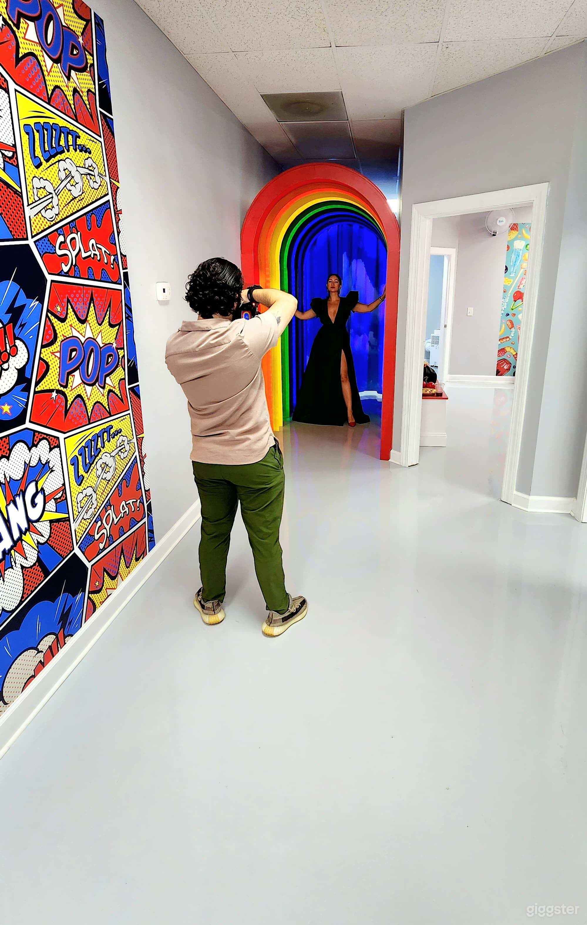 Selfie Museum In The Heart Of Picturesque Downtown Photo 4